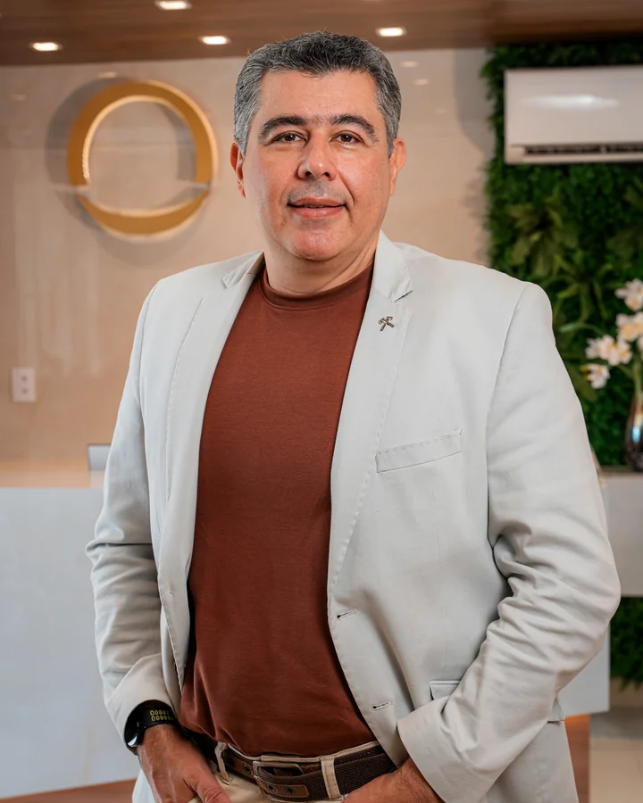 Retrato de Dr. Paulo Almeida Jr.